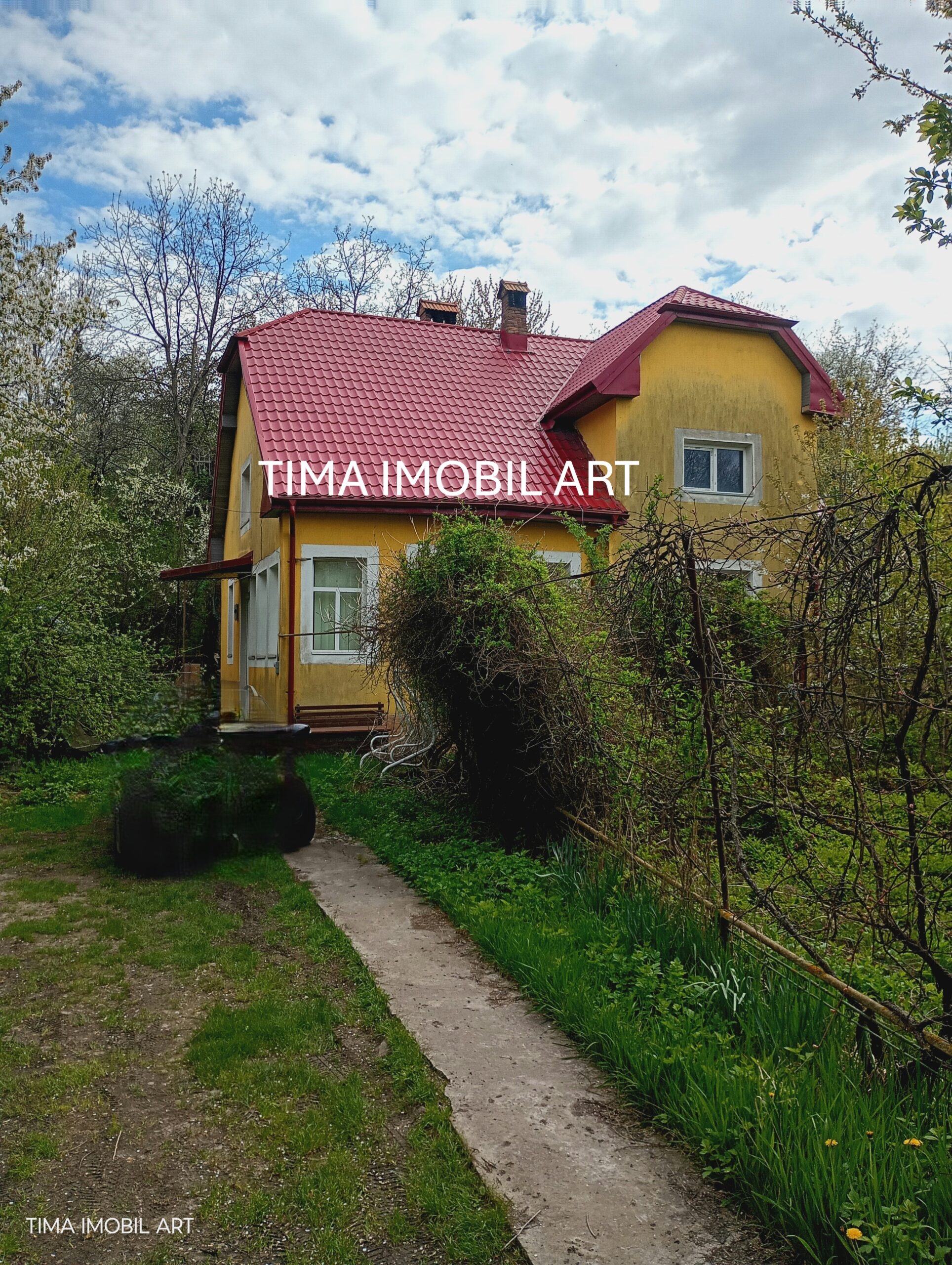 VILA intr-o OAZA DE LINISTE IN DOROHOI